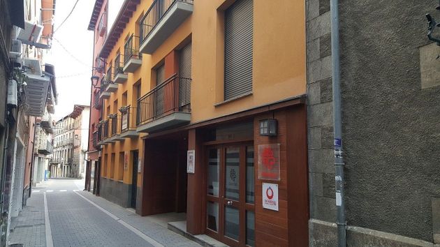 Foto 1 de Local en venda a Puigcerdà amb ascensor