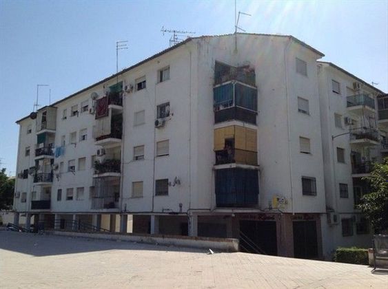 Foto 1 de Pis en venda a Polígono Cartuja – La Paz de 2 habitacions amb terrassa
