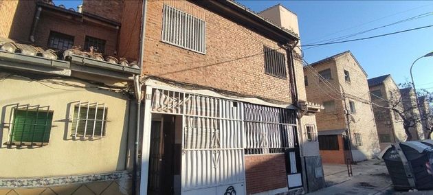 Foto 1 de Casa en venda a Polígono Cartuja – La Paz de 3 habitacions amb terrassa