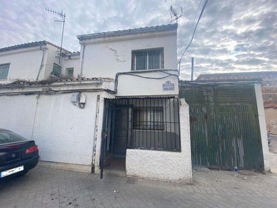 Foto 1 de Casa en venda a Polígono Cartuja – La Paz de 3 habitacions i 89 m²