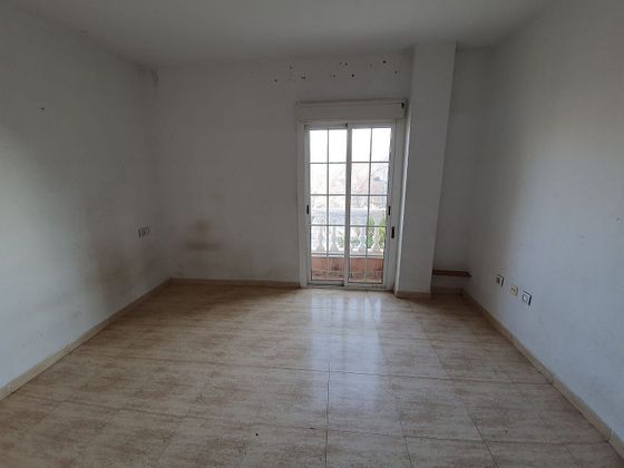 Foto 2 de Piso en venta en San Isidro - Campohermoso de 3 habitaciones con piscina y garaje