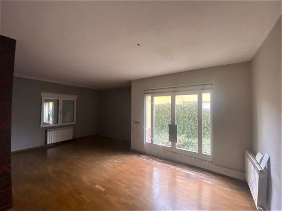 Foto 2 de Casa en venda a Villaralbo de 4 habitacions amb garatge