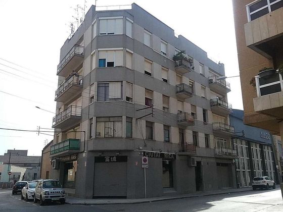Foto 1 de Pis en venda a Centre - Tortosa de 3 habitacions amb terrassa i aire acondicionat