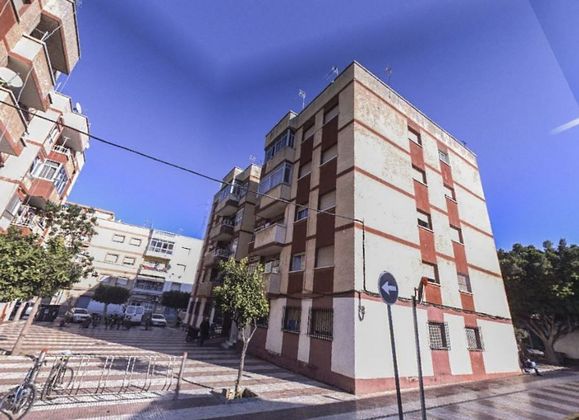 Foto 2 de Pis en venda a Carretera Mojonera – Cortijos de Marín de 3 habitacions i 85 m²