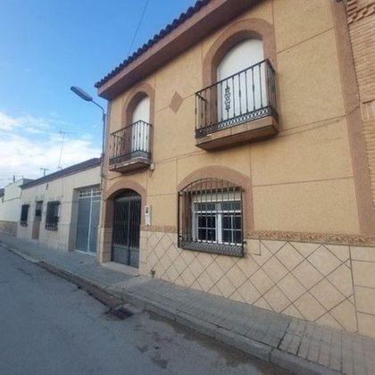 Foto 1 de Piso en venta en Puebla de Almoradiel (La) de 4 habitaciones y 164 m²