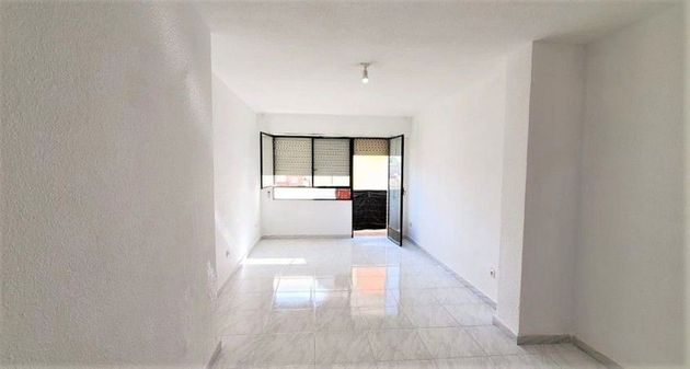Foto 2 de Piso en venta en Algezares de 3 habitaciones con terraza