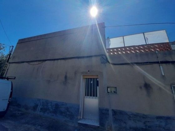 Foto 1 de Venta de casa en Ulldecona de 4 habitaciones con terraza y garaje