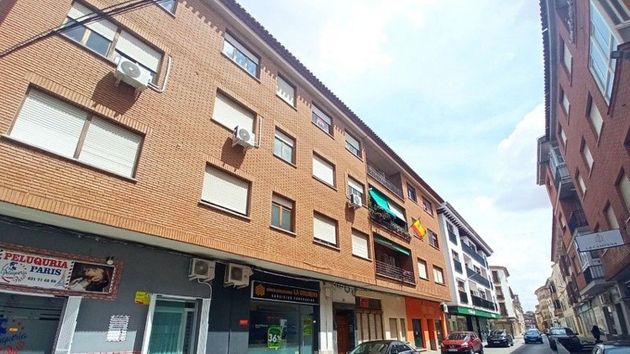 Foto 1 de Pis en venda a Villarrobledo de 4 habitacions amb terrassa i balcó