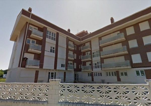 Foto 1 de Venta de piso en Villarcayo de Merindad de Castilla la Vieja de 2 habitaciones con garaje y ascensor