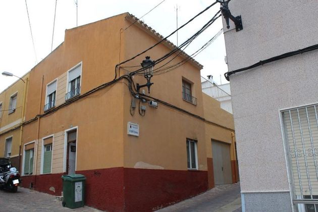 Foto 1 de Casa en venta en Yecla de 3 habitaciones con terraza