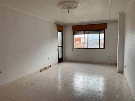 Foto 2 de Piso en venta en San Pedro del Pinatar de 3 habitaciones con garaje