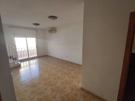 Foto 2 de Piso en venta en Centro - Alcazares, Los de 3 habitaciones con terraza y aire acondicionado