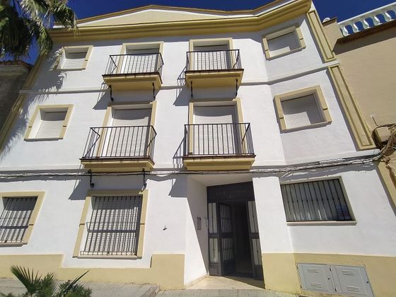 Foto 1 de Pis en venda a Puerto Serrano de 2 habitacions amb terrassa i ascensor
