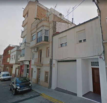 Foto 1 de Piso en venta en Centre - Sant Carles de la Ràpita de 2 habitaciones con terraza y aire acondicionado