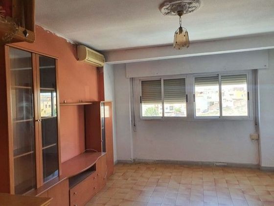 Foto 2 de Pis en venda a Piedras Redondas – Torrecárdenas de 3 habitacions amb balcó