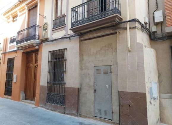 Foto 2 de Casa en venda a Camino de Onda - Salesianos - Centro de 4 habitacions i 184 m²
