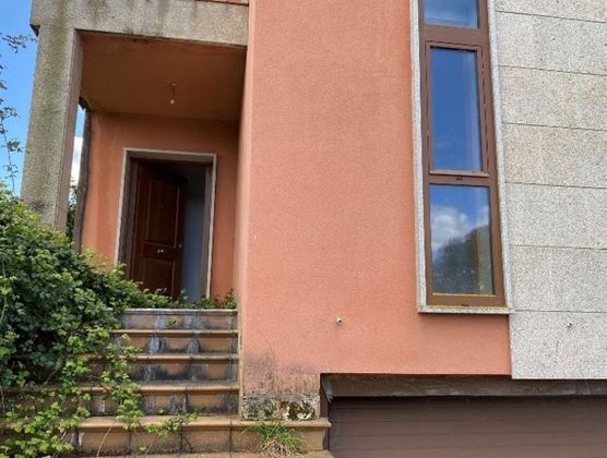 Foto 2 de Casa en venda a Lalín de 4 habitacions amb garatge