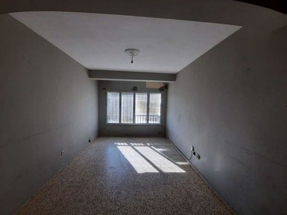 Foto 2 de Venta de piso en Pilas de 3 habitaciones y 77 m²