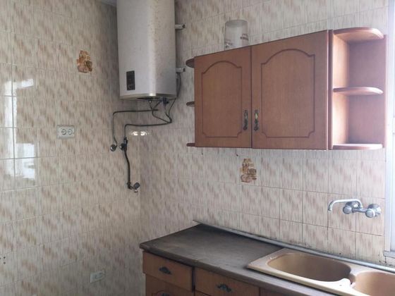 Foto 2 de Pis en venda a Villarrobledo de 3 habitacions amb terrassa i calefacció
