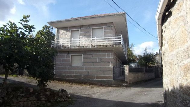 Foto 2 de Venta de casa en Xunqueira de Ambía de 4 habitaciones con terraza y garaje