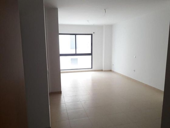 Foto 2 de Venta de piso en Torreblanca de 1 habitación y 58 m²