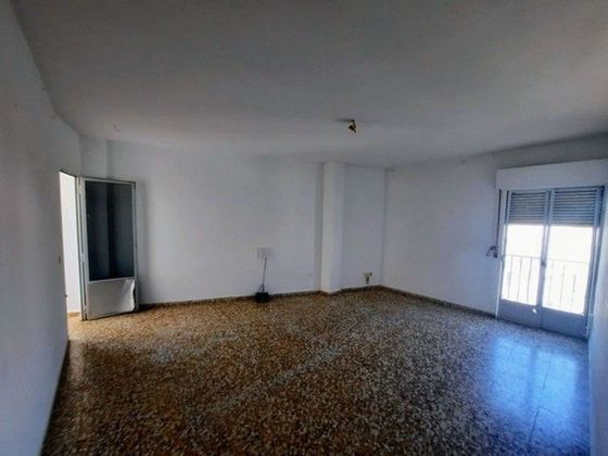 Foto 2 de Venta de piso en Navalvillar de Pela de 3 habitaciones con terraza