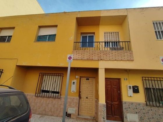 Foto 1 de Casa en venta en Carretera Mojonera – Cortijos de Marín de 3 habitaciones y 127 m²