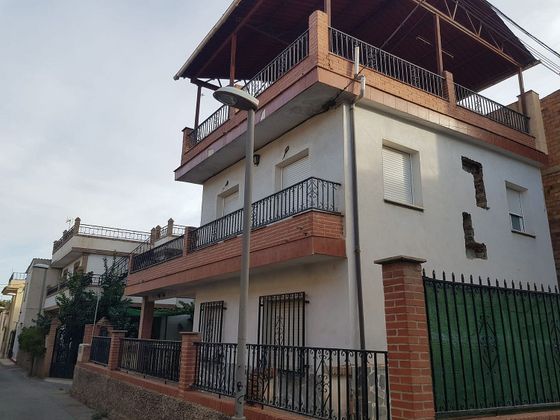 Foto 1 de Casa en venda a Huétor Vega de 2 habitacions amb terrassa