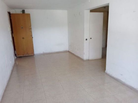 Foto 2 de Piso en venta en Ca n'Oriol de 3 habitaciones con ascensor