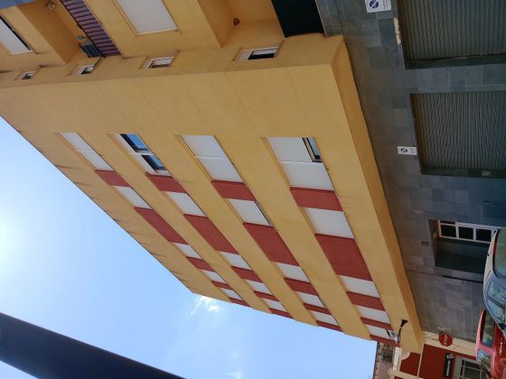 Foto 1 de Venta de piso en Turís de 2 habitaciones con ascensor