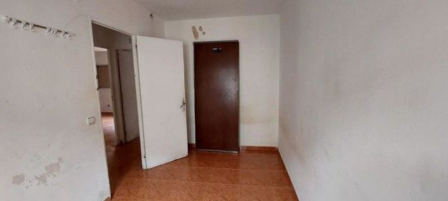 Foto 2 de Venta de piso en Poligono Norte - Villegas - La Fontanilla de 2 habitaciones con aire acondicionado