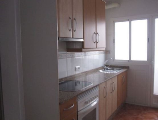 Foto 1 de Piso en venta en Vera Ciudad de 3 habitaciones con terraza y aire acondicionado
