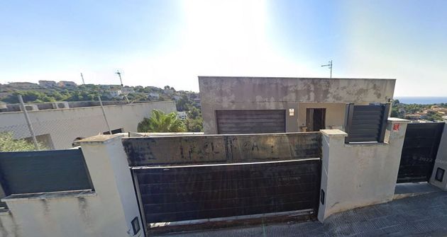 Foto 1 de Casa en venta en Les Brises de Calafell - Segur de Dalt de 3 habitaciones con piscina y garaje