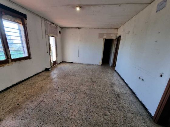 Foto 1 de Casa en venda a Castellnou - Can Mir - Sant Muç de 3 habitacions i 262 m²