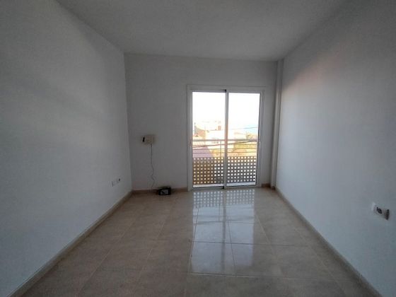 Foto 2 de Venta de piso en Guancha (La) de 2 habitaciones con garaje