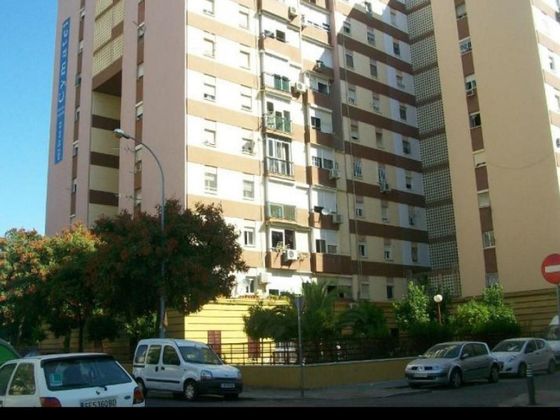 Foto 1 de Venta de piso en Poligono Norte - Villegas - La Fontanilla de 3 habitaciones con ascensor