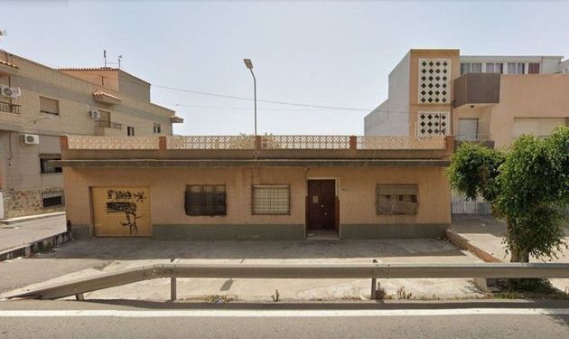 Foto 1 de Casa en venda a Mojonera (La) de 3 habitacions amb terrassa