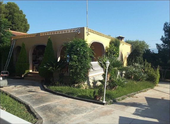 Foto 1 de Casa en venta en Pla dels Aljubs de 3 habitaciones con piscina