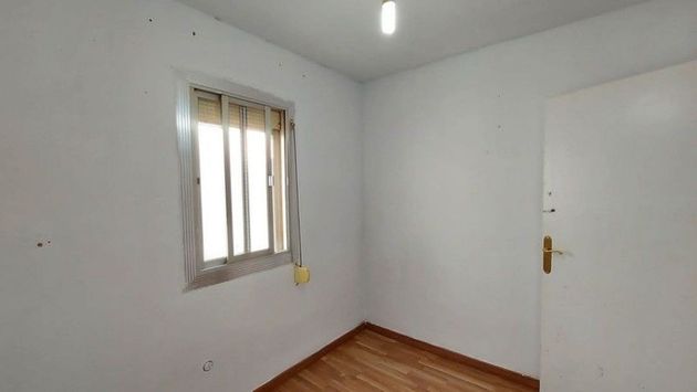 Foto 2 de Piso en venta en Riu de 3 habitaciones y 57 m²