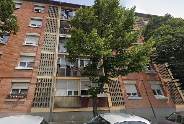 Foto 1 de Venta de piso en Estadi-Horta Vermella-Santa Anna de 4 habitaciones y 74 m²