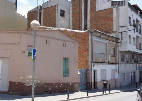 Foto 1 de Venta de piso en Font Pudenta – Can Sant Joan de 3 habitaciones y 72 m²