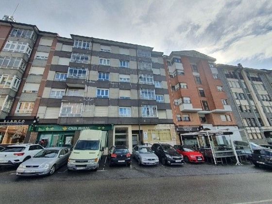 Foto 1 de Pis en venda a Parroquias de Oviedo de 3 habitacions amb balcó i ascensor