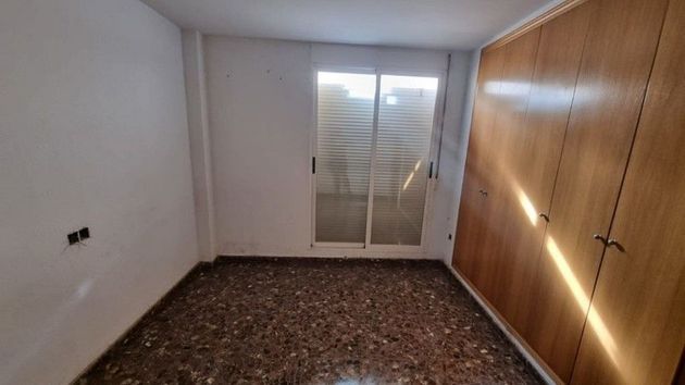 Foto 2 de Piso en venta en Onda de 3 habitaciones con ascensor