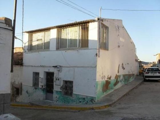 Foto 1 de Casa en venda a Tobarra de 4 habitacions i 176 m²