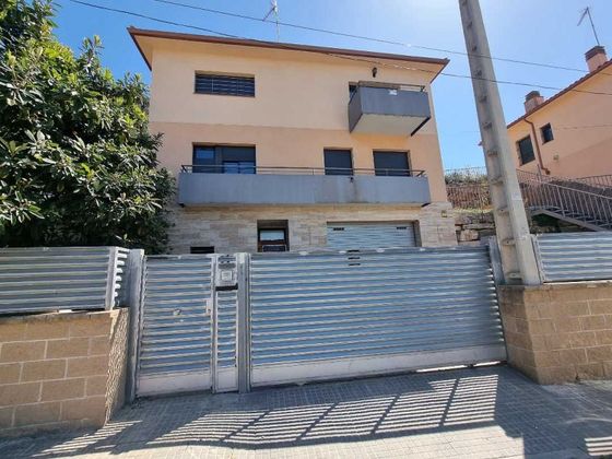 Foto 2 de Casa en venda a Castellnou - Can Mir - Sant Muç de 4 habitacions amb garatge