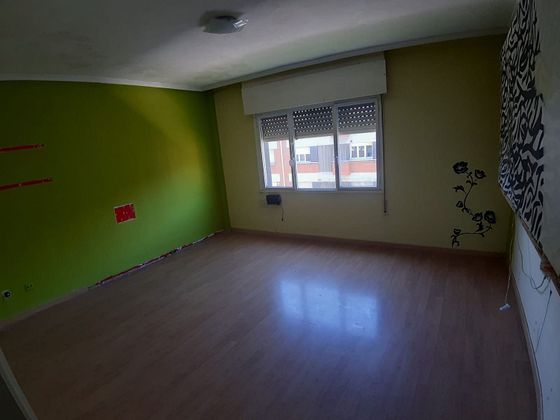 Foto 2 de Piso en venta en Riaño - Los Barros de 3 habitaciones y 93 m²