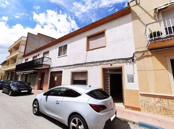 Foto 2 de Casa en venda a Pedro Muñoz de 3 habitacions amb balcó