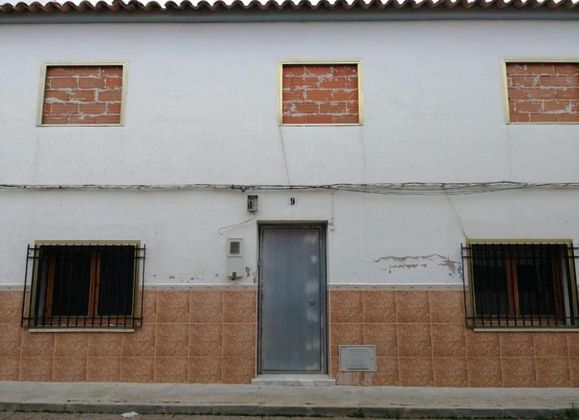 Foto 1 de Venta de casa en Quintanar de la Orden de 3 habitaciones y 168 m²
