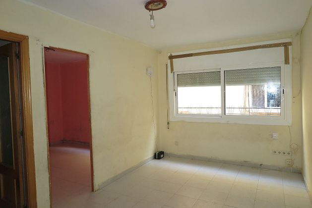 Foto 2 de Piso en venta en L'Hostal - Lledoner de 3 habitaciones y 49 m²