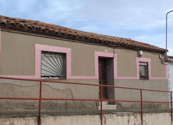 Foto 1 de Venta de casa en Centro - Puertollano de 4 habitaciones con aire acondicionado